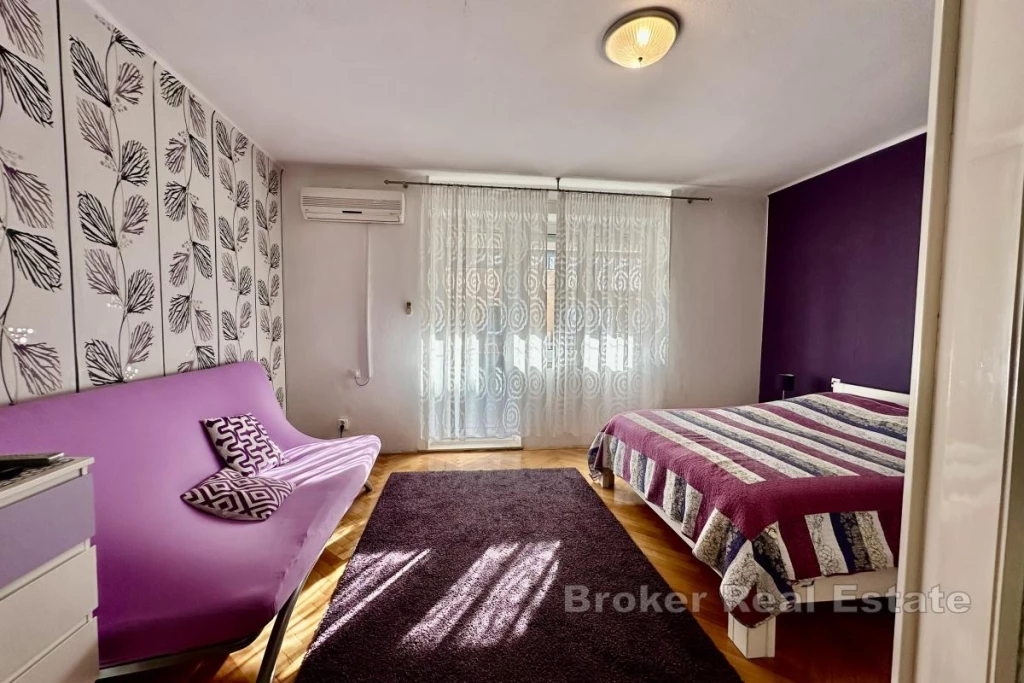 One-bedroom apartment near the city center