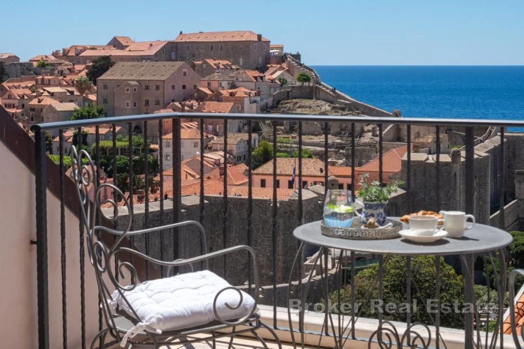 c3-1-name c2-4-name, Dubrovnik