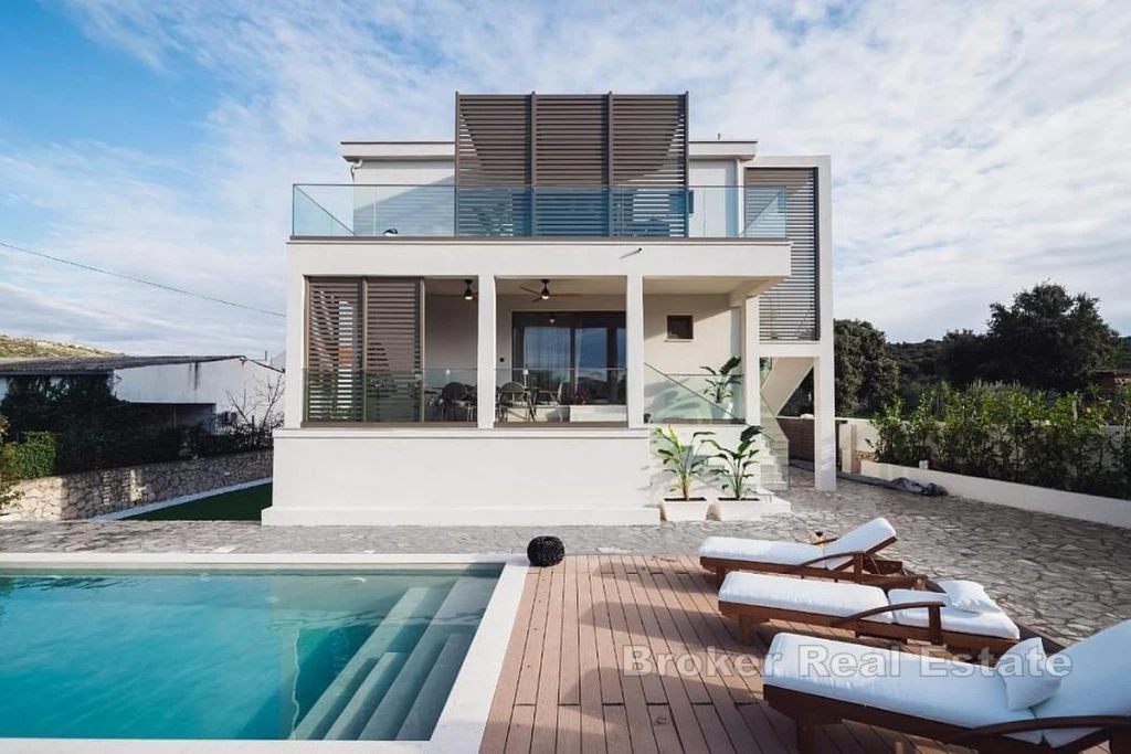 c3-1-name c2-4-name, Rogoznica