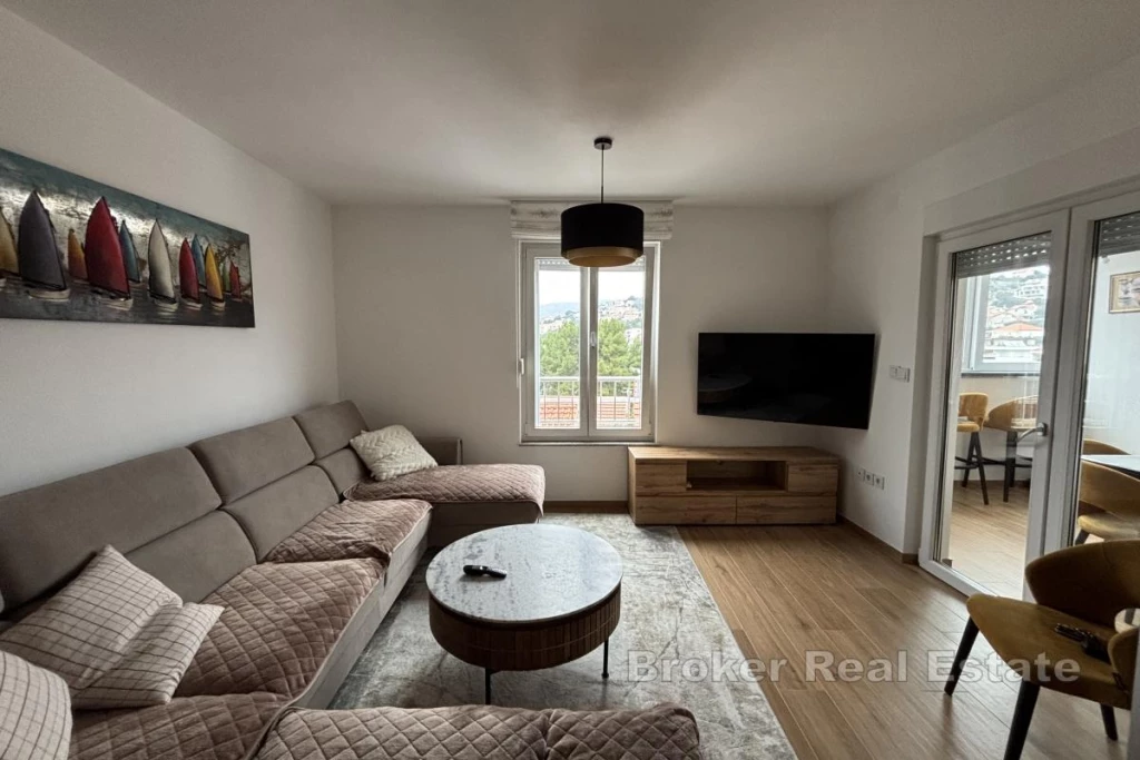 Comfortable two bedroom apartment with modern decoration