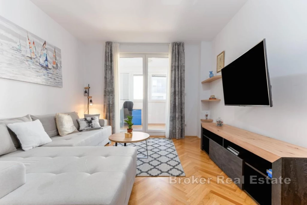 For sale apartment, bachelor flat, Split, Bol