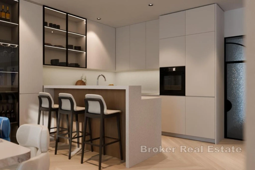 Studio apartment with terrace near the sea