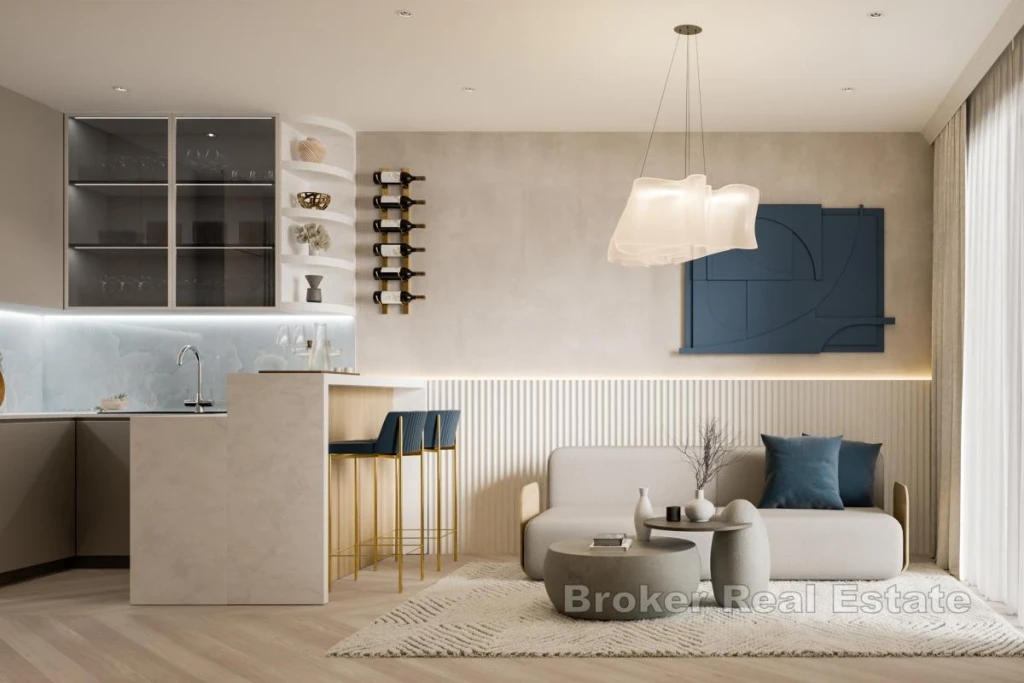 Apartment with garden near the sea