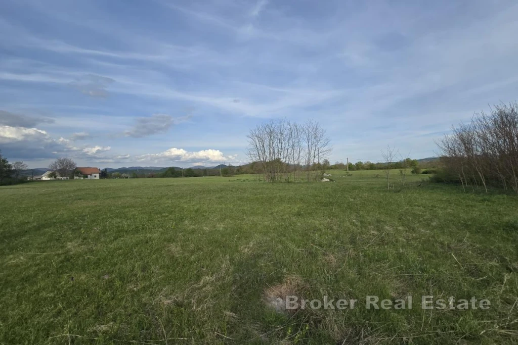 Building land with a view of Velebit