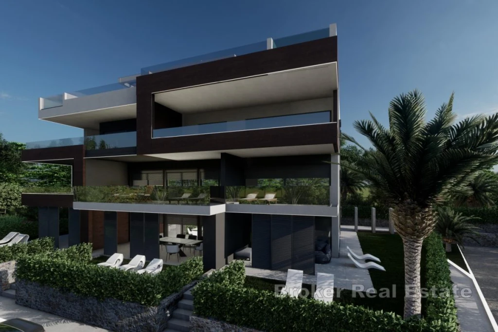 Two-bedroom apartment with two parking spaces near the sea