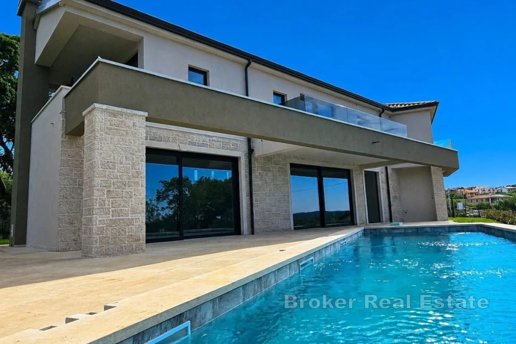 Modern villa with sea view