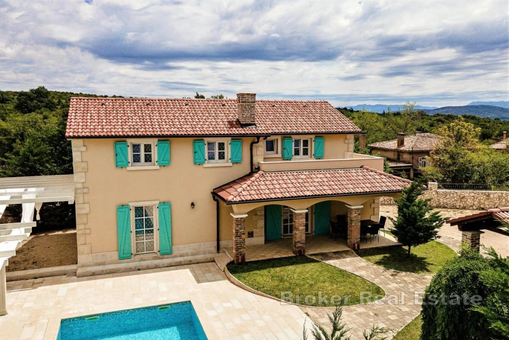 Villa with swimming pool and landscaped garden in Dobrinj