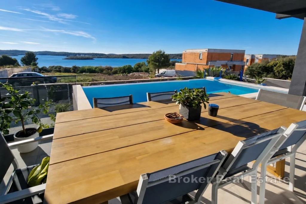 Villa with a wellness area and sea view