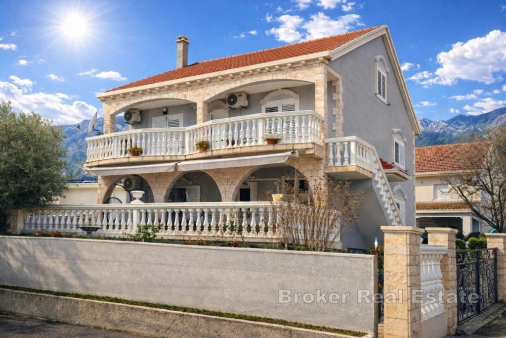 Family house with three residential units