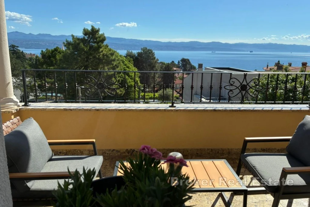 Luxury Duplex Apartment in an Elegant Villa with a Swimming Pool