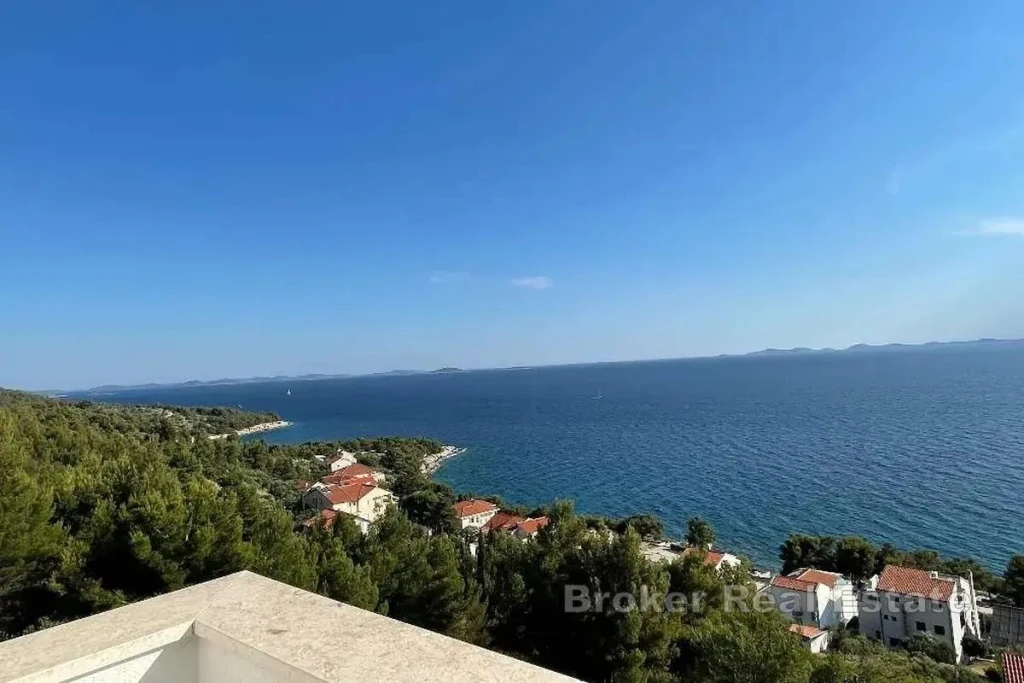 Two Apartments with Sea View, Swimming Pool and Parking