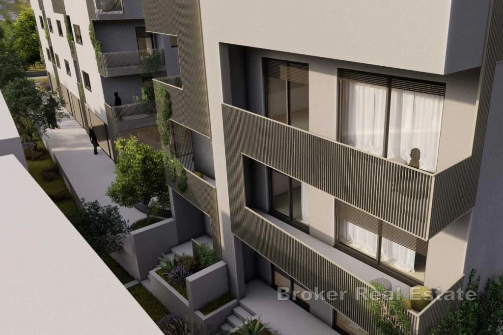 Two bedroom apartment with garage parking space