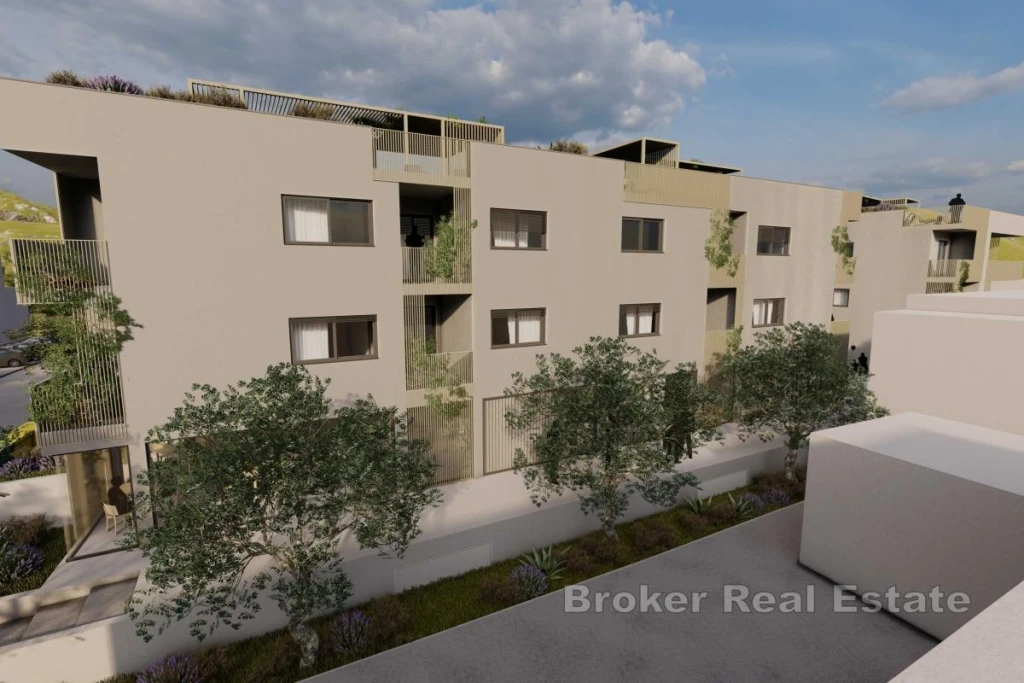 Studio apartment with garage parking space