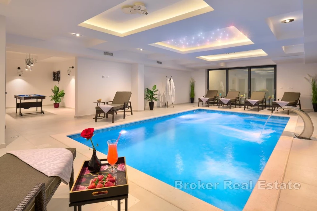 Exclusive villa with private wellness area and indoor pool