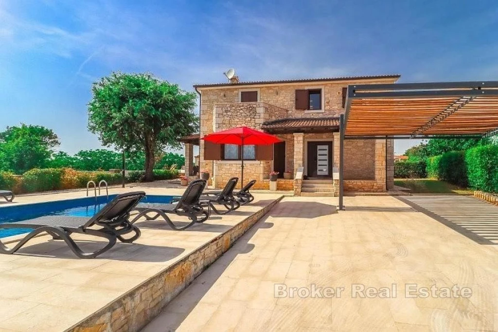 Detached House with a Swimming Pool