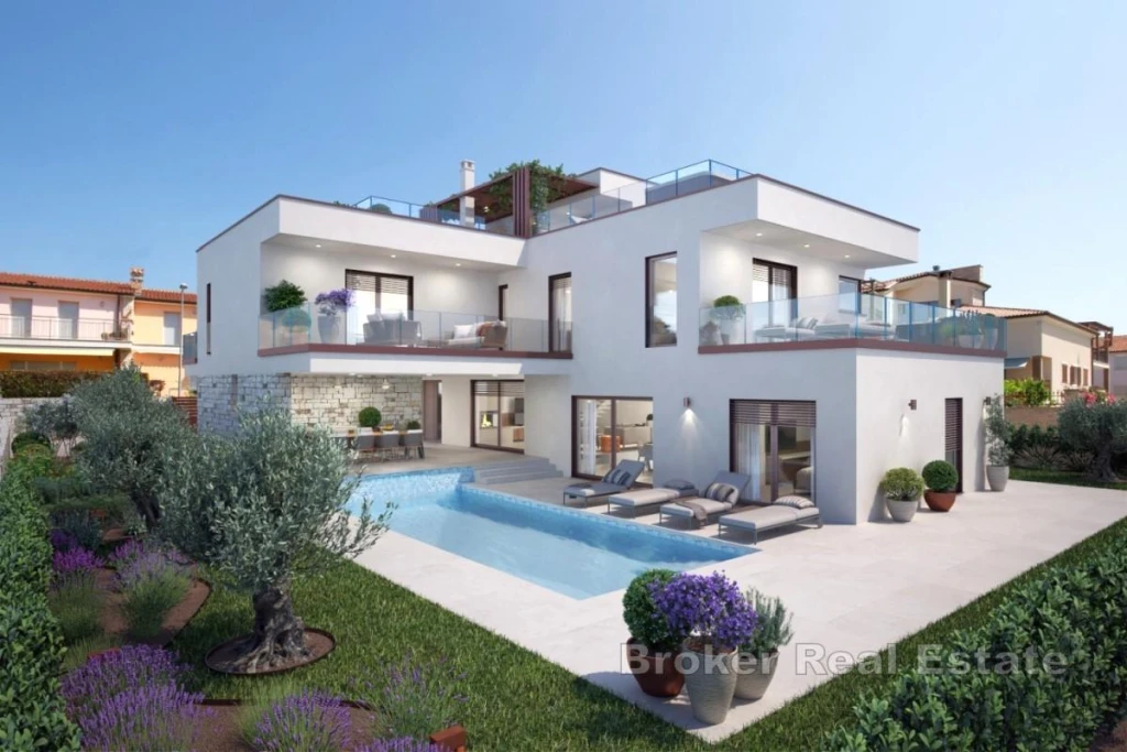 Villa with a Heated Pool and Rooftop Terrace