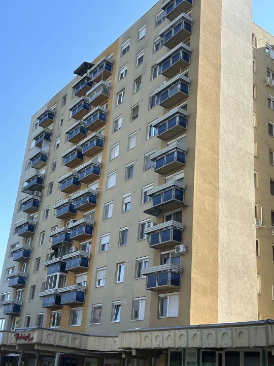 Eladó panellakás, Debrecen, Tócóskert tér 3