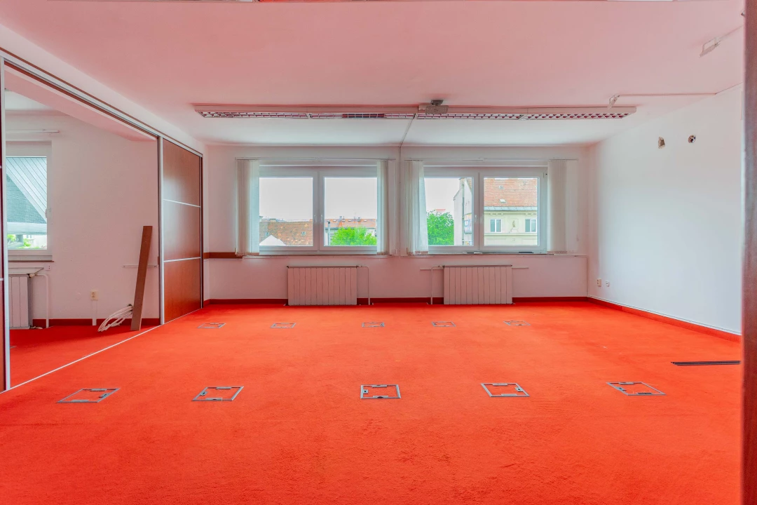 For rent immediate office, Budapest XIV. kerület, Nagy Lajos király útja 127