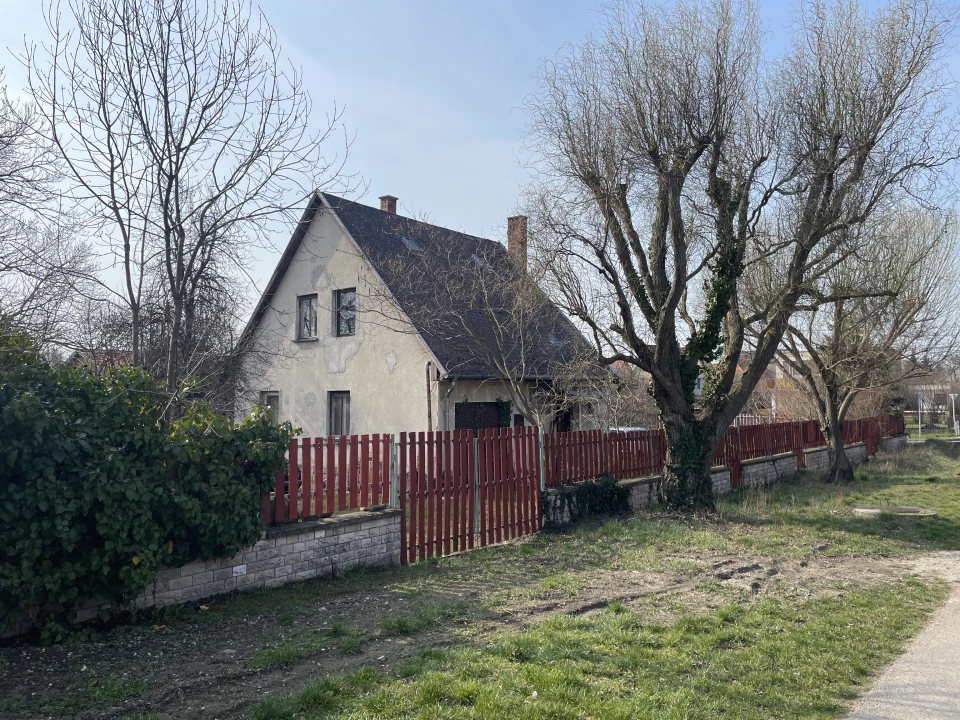 Eladó családi ház, Alsóörs