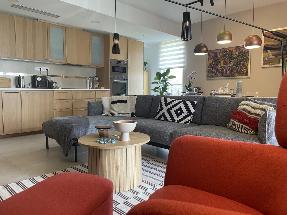 Eladó téglalakás, Csopak