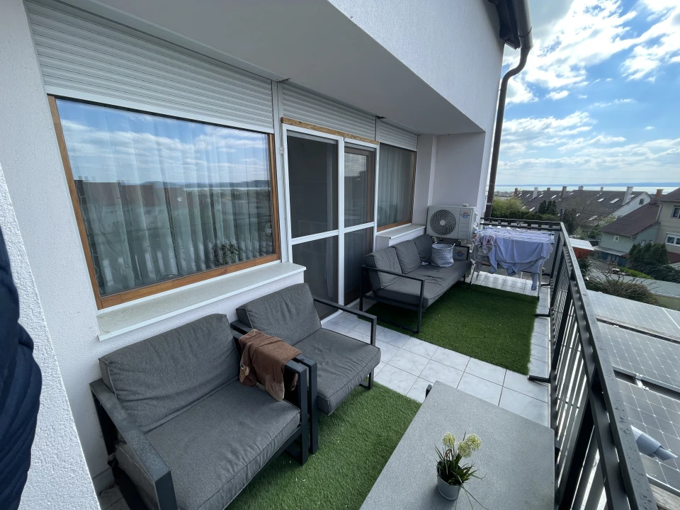 Eladó sorház, Balatonfüred