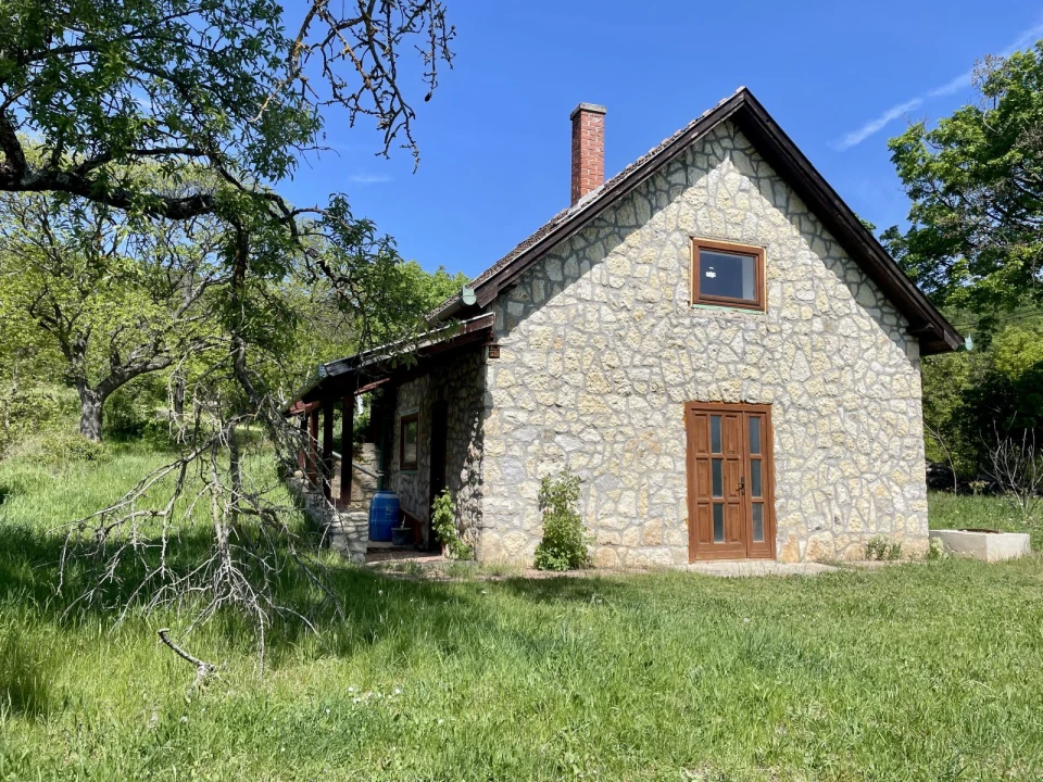 Eladó hétvégi ház, Balatonakali
