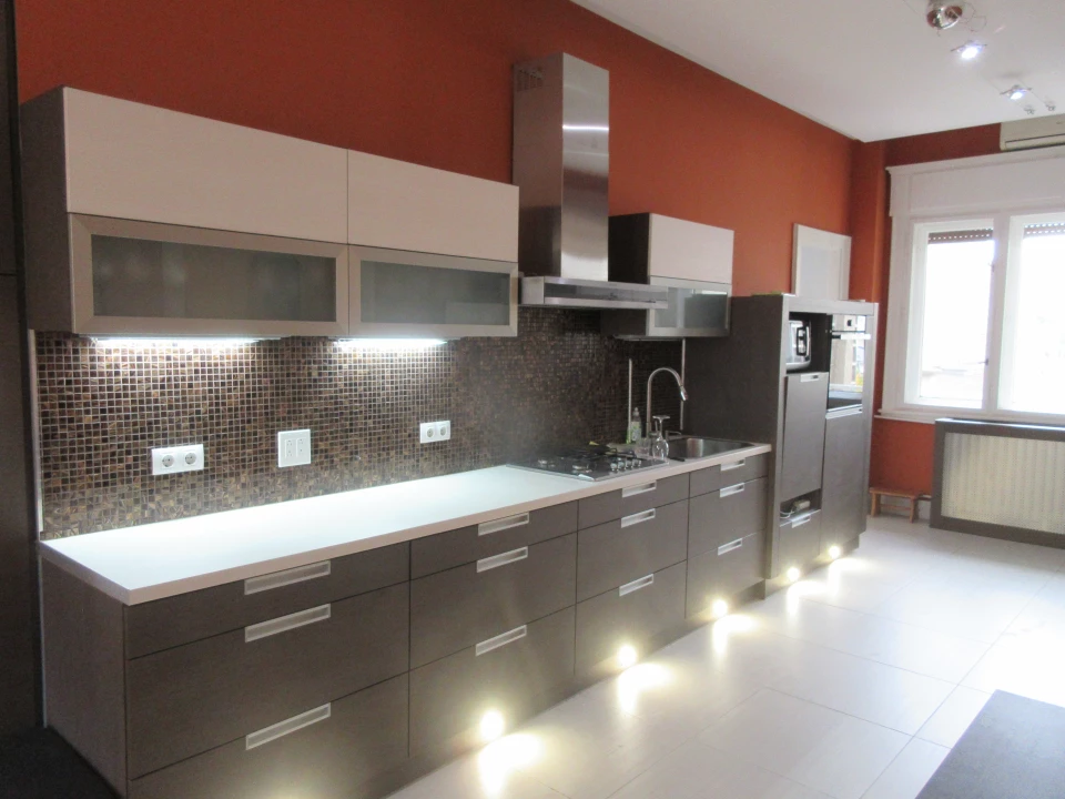 Kiadó téglalakás, Debrecen