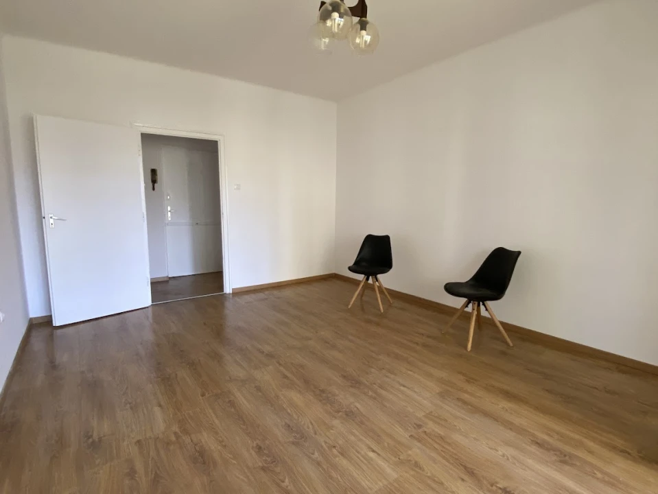 c3-1-name c2-19-name, Debrecen