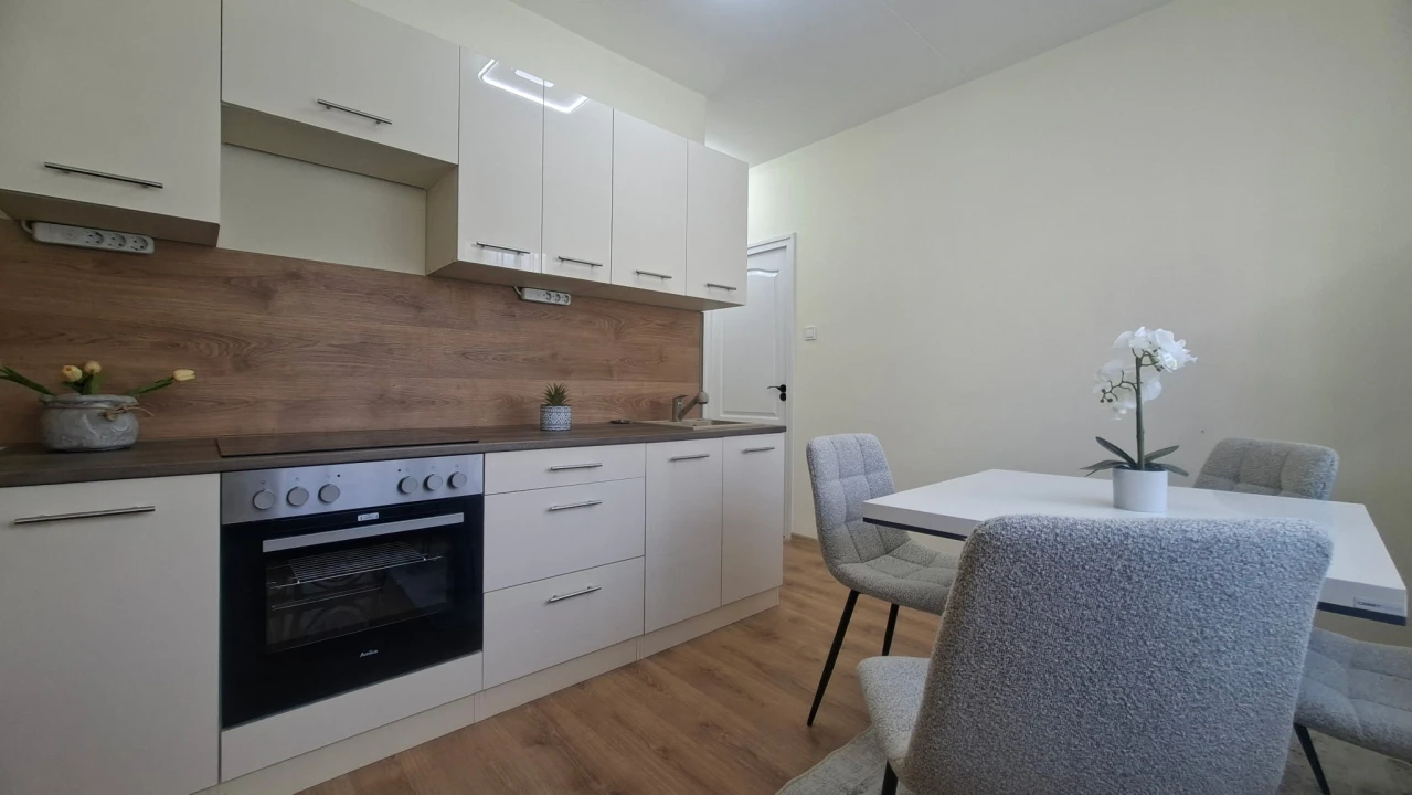 c3-1-name c2-20-name, Debrecen, Böszörményi út