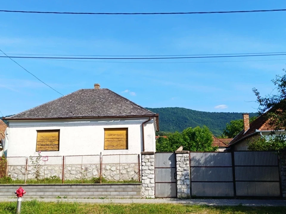 Eladó családi ház, Felsőtárkány, Fő út 200