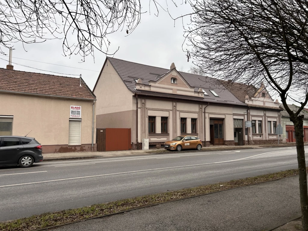 Eladó Ház, Komárom 69.000.000 Ft