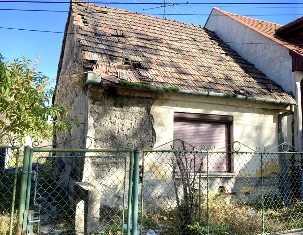 Eladó Ház, Komárom 19.990.000 Ft