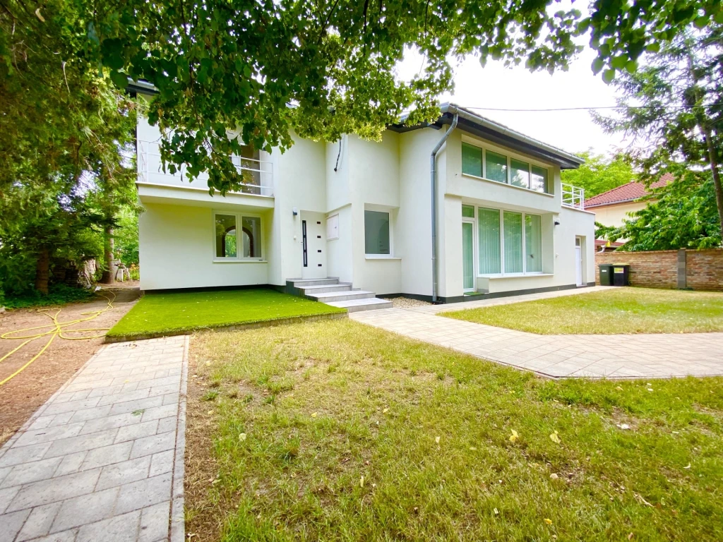 For rent house, Komárom