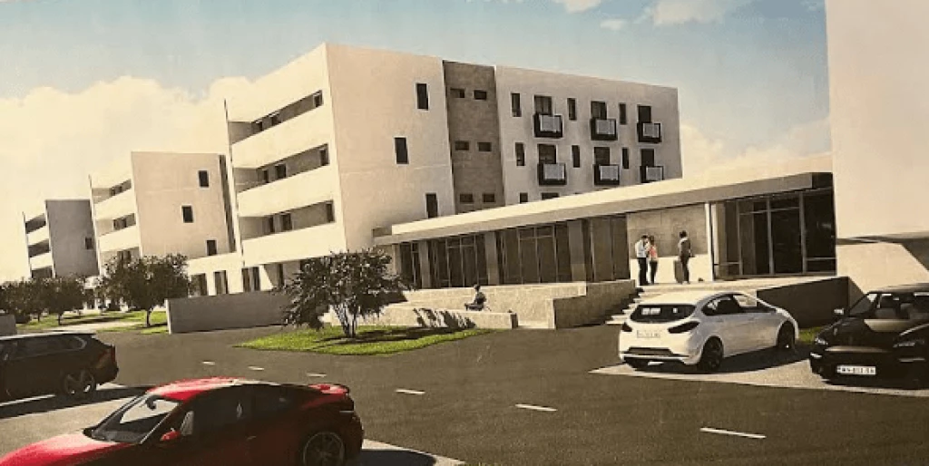 c3-1-name c2-19-name, Komárom