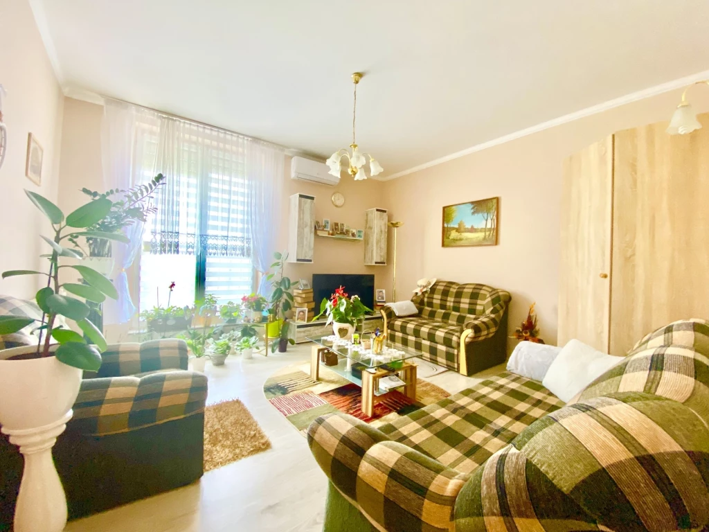 Eladó Lakás, Komárom 47.900.000 Ft