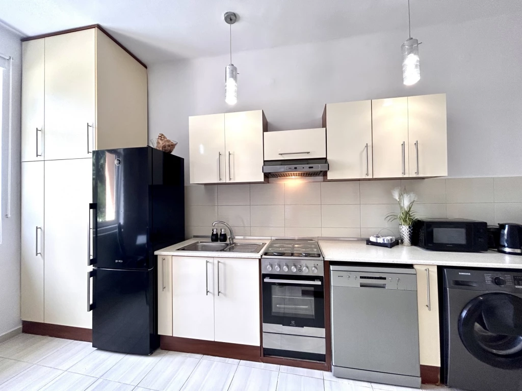 Eladó Ház, Komárom 167.800.000 Ft