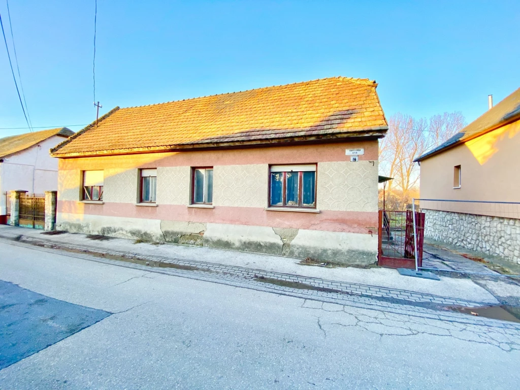 For sale house, Komárom