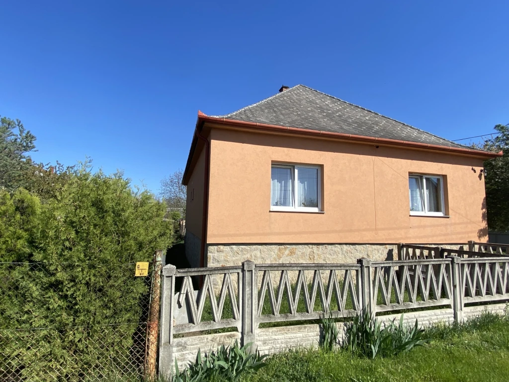 Eladó Ház, Komárom 56.000.000 Ft