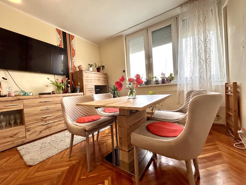 Eladó Lakás, Komárom 46.500.000 Ft