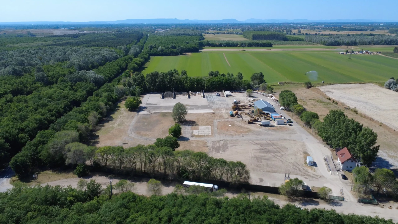 For rent industrial plot, Felsőpakony, hrsz. 090/44, 090/19, 090/20