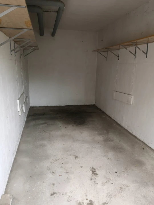 Eladó egyedi garázs, Hódmezővásárhely, Kaszap utca