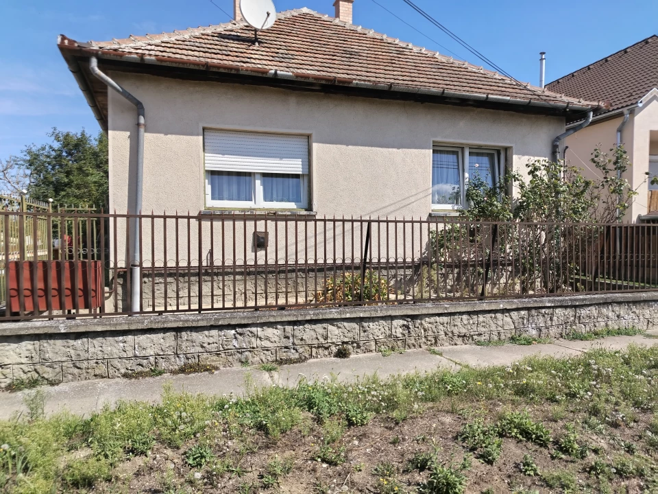 Eladó családi ház, Sződ, Dózsa György utca