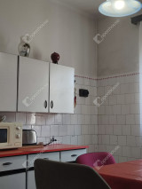 Eladó első emeleti, nagy méretű lakás a Szent Borbála úton!