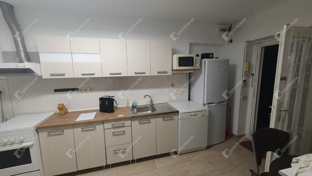 For rent house, Tatabánya, Kertváros, Fő tér
