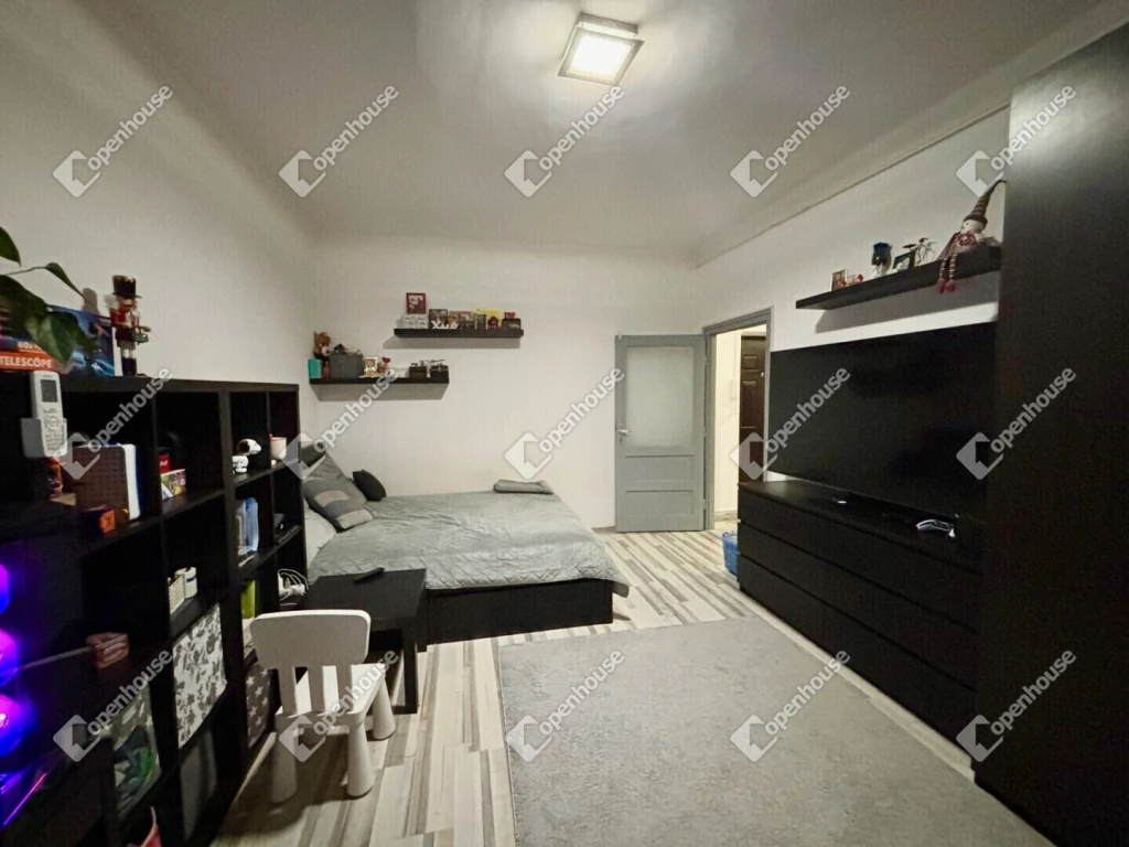 c3-1-name c2-19-name, Tatabánya, Óváros