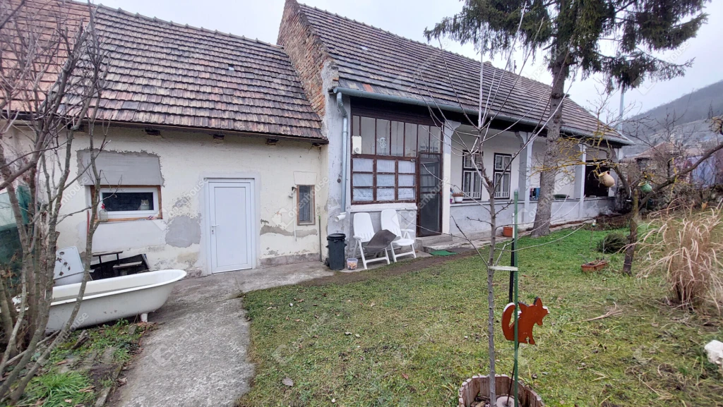 c3-1-name c2-1-name, Tatabánya, Felsőgalla