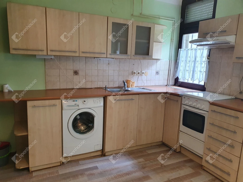 Eladó földszinti lakás Tatabánya belvárosában – költözz a város szívébe!