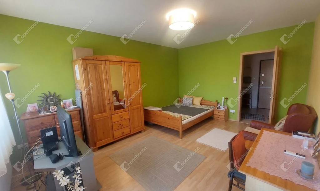 57 m² lakótér + 80 m² privát kert + saját tároló opció: Földszinti akadálymentes kényelem a XVIII. kerületben!
