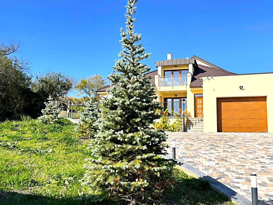 Eladó családi ház, Cserszegtomaj