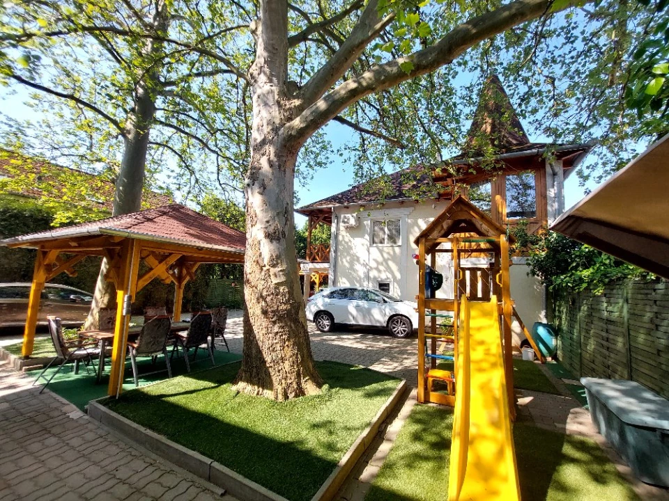 Eladó családi ház, Hévíz